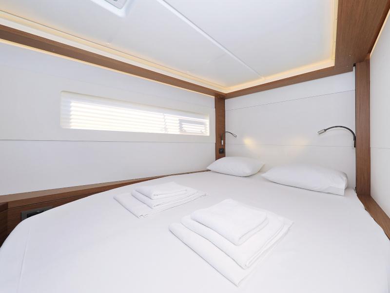 Book yachts online - catamaran - Lagoon 46 - DEEPSEA - rent