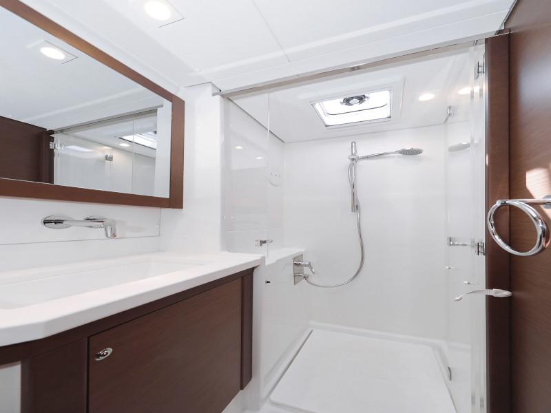 Book yachts online - catamaran - Lagoon 450 F - HOT STUFF - rent