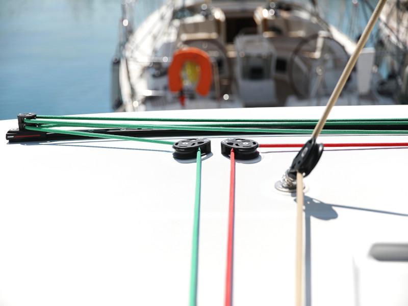Book yachts online - catamaran - Lagoon 450 F - HOT STUFF - rent