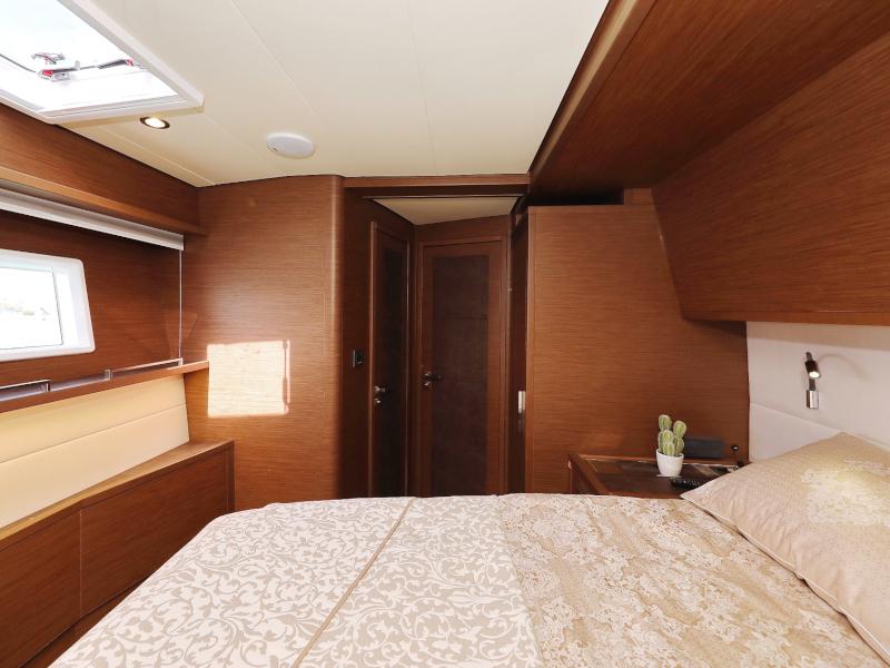 Book yachts online - catamaran - Lagoon 620 - MASTERDREAM  - rent