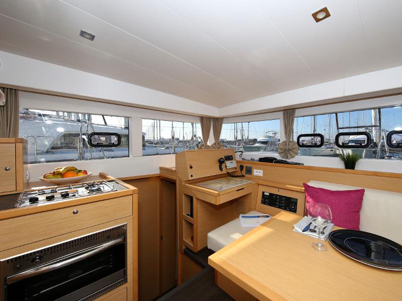 Book yachts online - catamaran - Lagoon 39 - VENTUS - rent