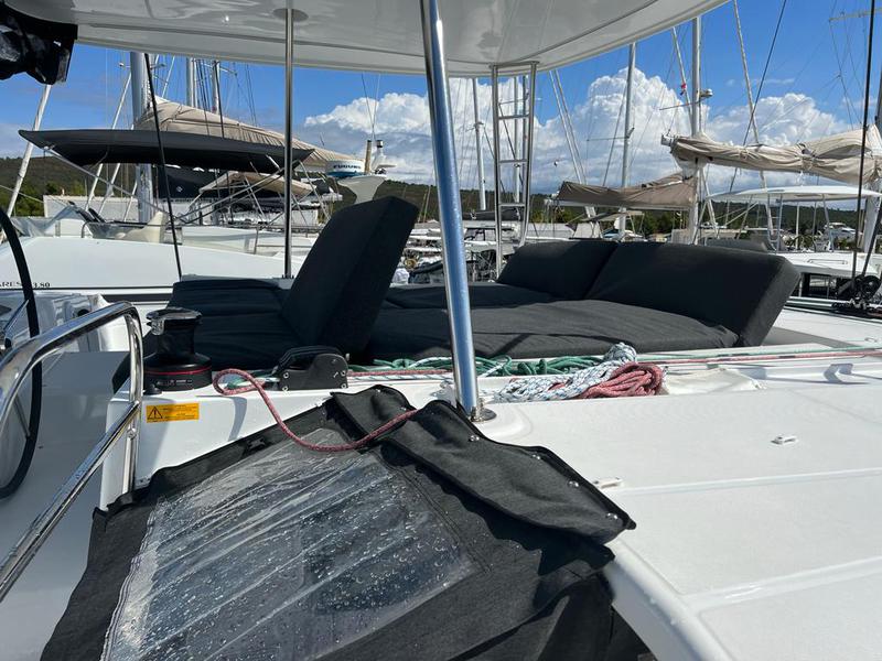 Book yachts online - catamaran - Lagoon 46 - WHY NOT - rent