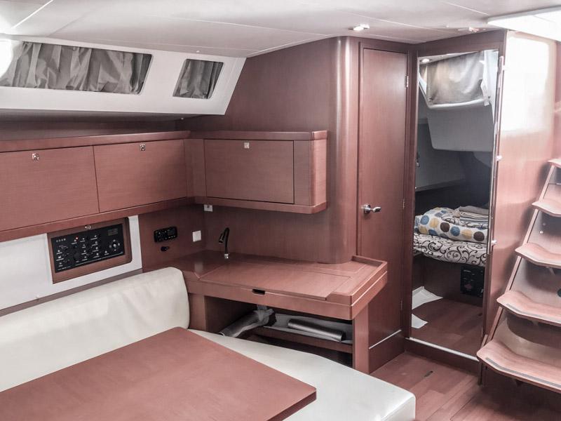 Book yachts online - sailboat - Oceanis 45 (4 cabs) - Foxtrot - rent