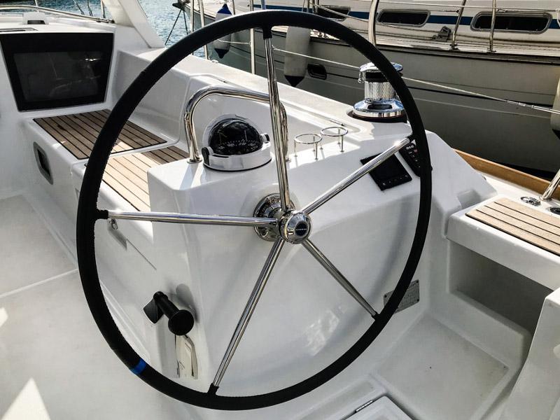 Book yachts online - sailboat - Oceanis 45 (4 cabs) - Foxtrot - rent
