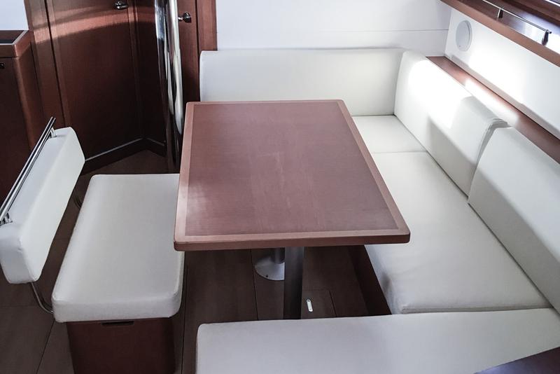 Book yachts online - sailboat - Oceanis 45 (4 cabs) - CANCAN - rent