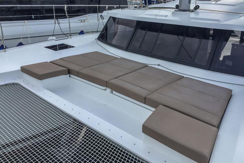 Book yachts online - catamaran - Astréa 42 - Wave - rent