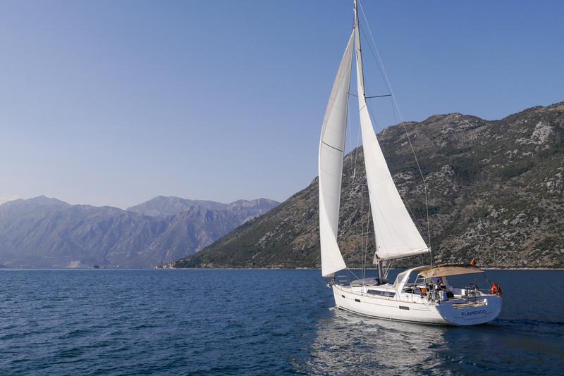 Book yachts online - sailboat - Oceanis 45 (4 cabs) - Flamenco - rent