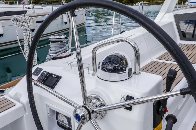 Book yachts online - sailboat - Oceanis 45 (4 cabs) - Flamenco - rent