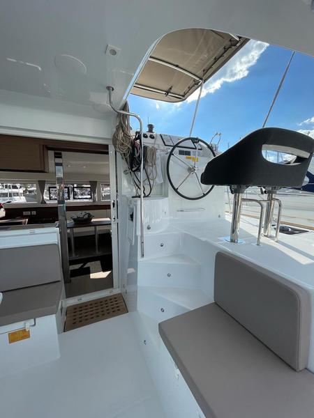 Book yachts online - catamaran - Lagoon 40 - Discovery II - rent