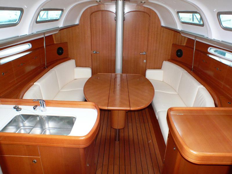 Book yachts online - sailboat - First 40.7 - Carmen  - rent