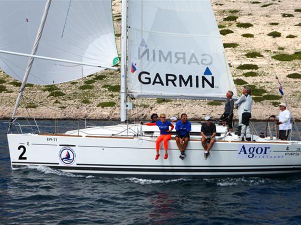 Book yachts online - sailboat - First 35 - Saggitarius - rent