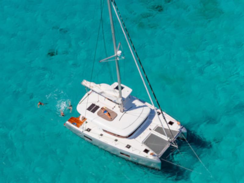 Book yachts online - catamaran - Lagoon 42 - GRAND DELUXE II - rent