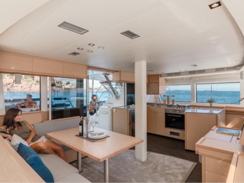 Book yachts online - catamaran - Lagoon 52-5 - TIGA - rent
