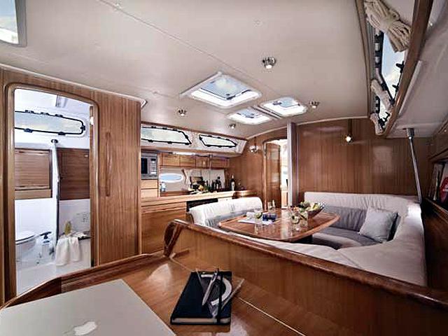 Book yachts online - sailboat - Bavaria Cruiser 40 - EC- 40C-11-CR - rent