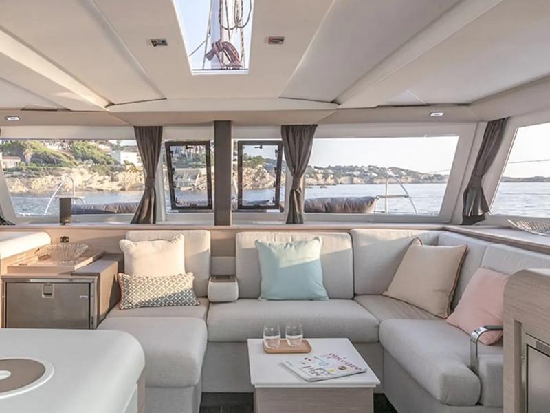 Book yachts online - catamaran - Isla 40 - PRES- ISL-21-CA - rent