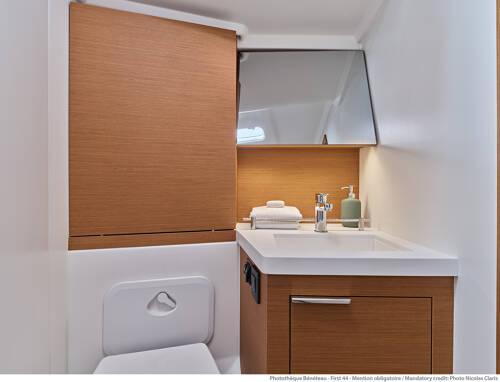 Book yachts online - sailboat - First 44 - CHECKMATE - rent