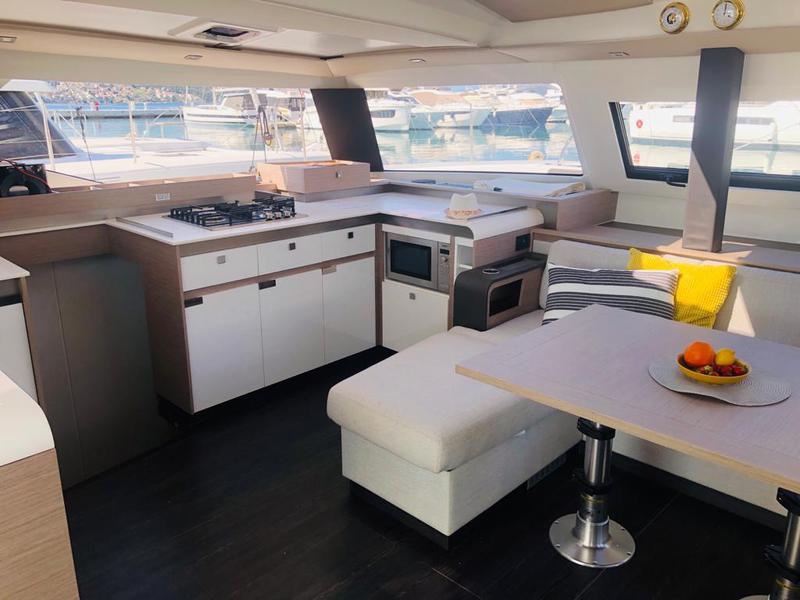 Book yachts online - catamaran - Elba 45 Quatour - PRINCESS VALERIA - rent
