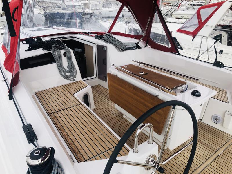 Book yachts online - sailboat - Oceanis 40.1 - AZORIAN - rent