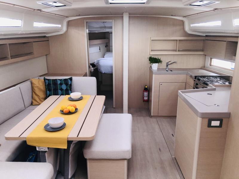 Book yachts online - sailboat - Oceanis 40.1 - AZORIAN - rent
