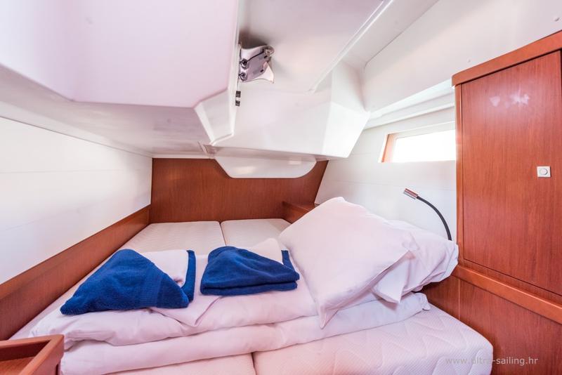 Book yachts online - sailboat - Oceanis 48 - FLOU - rent