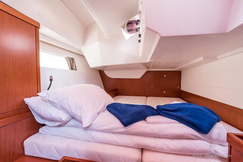 Book yachts online - sailboat - Oceanis 48 - FLOU - rent