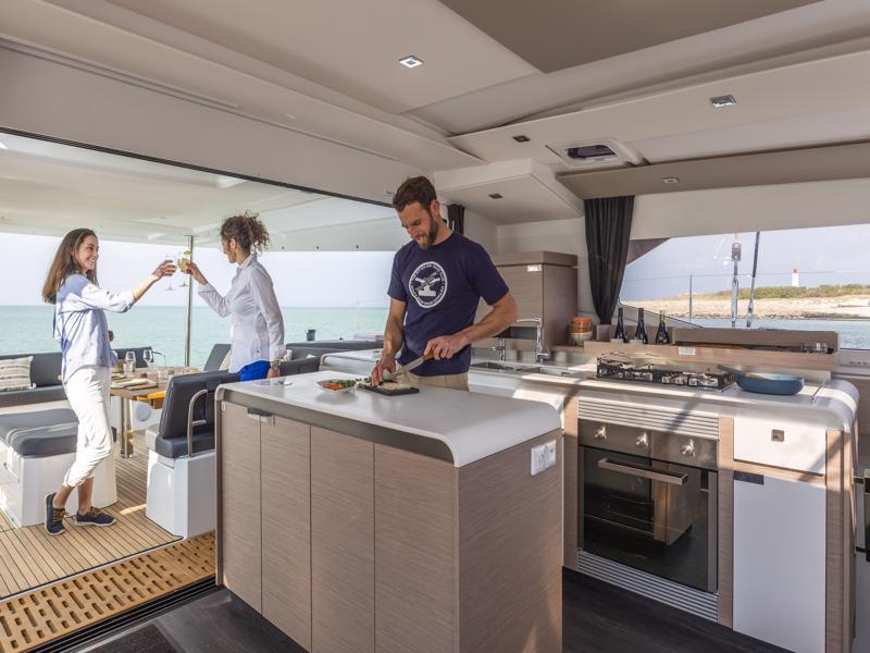Book yachts online - catamaran - Aura 51 - COSMOS - rent