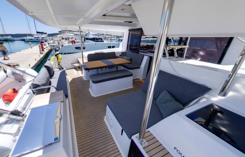 Book yachts online - catamaran - Astréa 42 - MAGIC SUMMER - rent