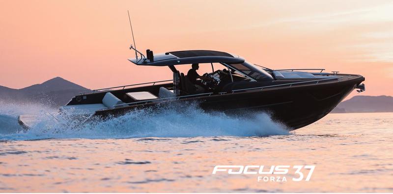 Book yachts online - motorboat - Focus FORZA 37 - FORZA GTX - rent