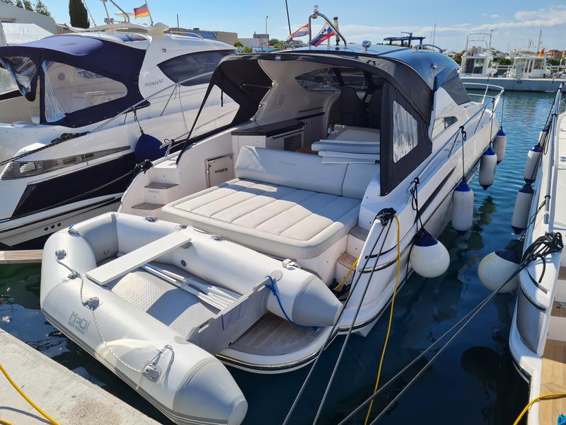 Book yachts online - motorboat - Focus Power 36 Hard Top - FOCUS - rent