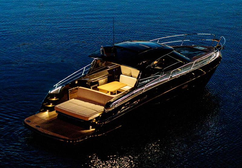 Book yachts online - motorboat - Focus Power 36 Hard Top - JOKER - rent