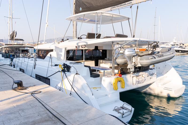 Book yachts online - catamaran - Lagoon 46 - LA CONDESA - rent