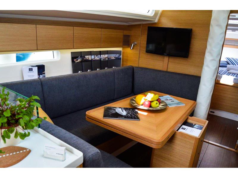 Book yachts online - sailboat - X-Yacht 4-3 - JUNIBAX - rent