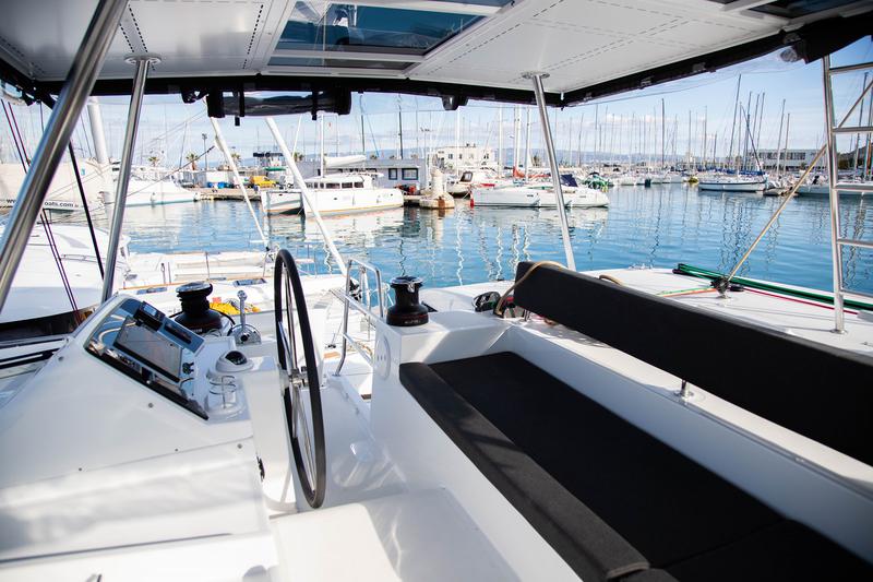 Book yachts online - catamaran - Lagoon 450 F - ANJA I - rent
