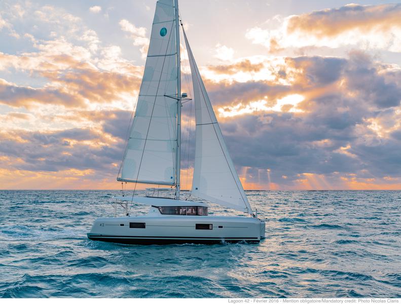 Book yachts online - catamaran - Lagoon 42 - GIOIA - rent
