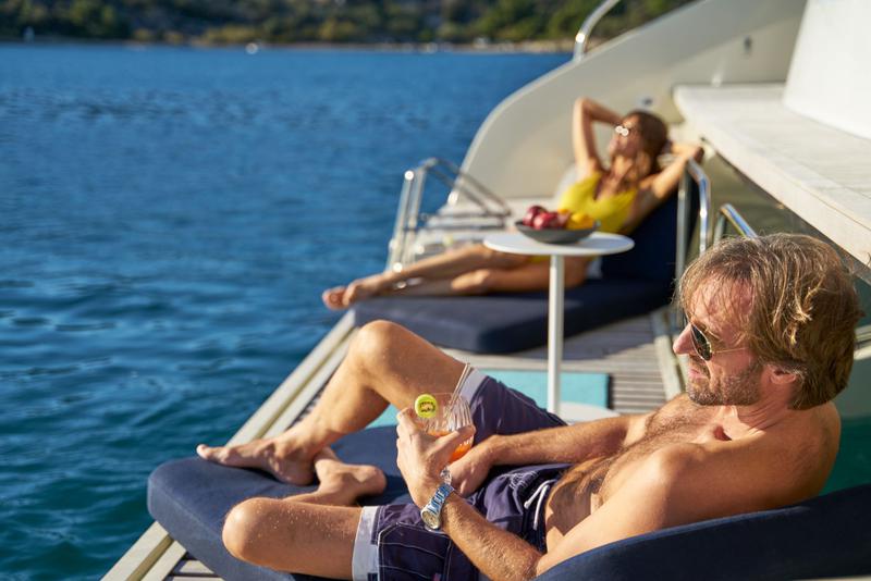 Book yachts online - catamaran - Lagoon Sixty 5 - AMADA MIA - rent