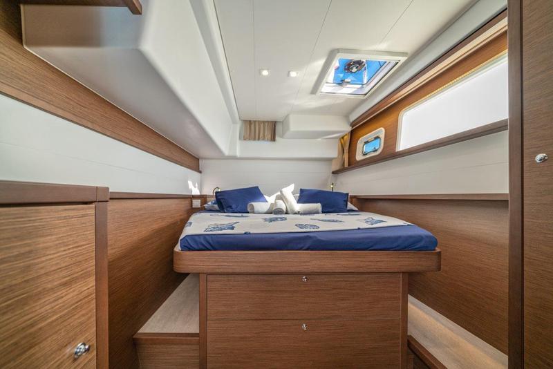 Book yachts online - catamaran - Lagoon 450 Sport LUX - PRINCESS SOFIA - rent