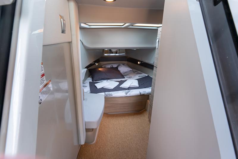 Book yachts online - motorboat - Saxdor 320 GTC (2023) - MAVERICK - rent