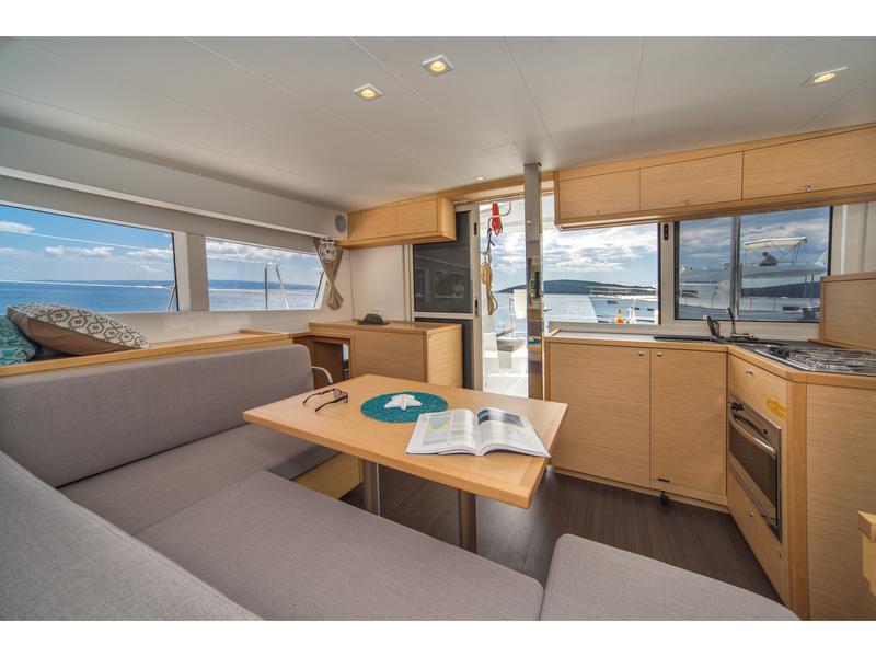 Book yachts online - catamaran - Lagoon 39 - MARIA - rent