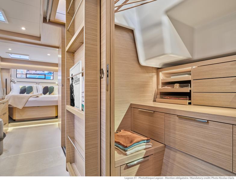 Book yachts online - catamaran - Lagoon 51 NEW - NEGRONI - rent