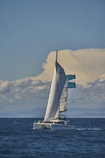Book yachts online - catamaran - Lagoon 450 F - SMILE I - rent