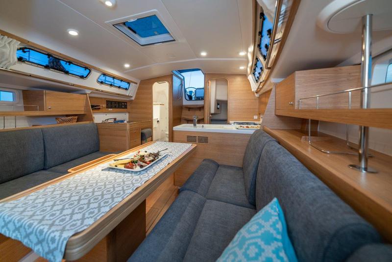Book yachts online - sailboat - Xc 35 - LADY X  - rent