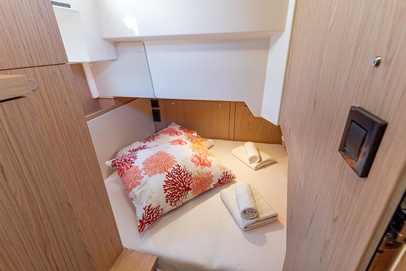 Book yachts online - motorboat - Swift Trawler 48 - TABITA - rent