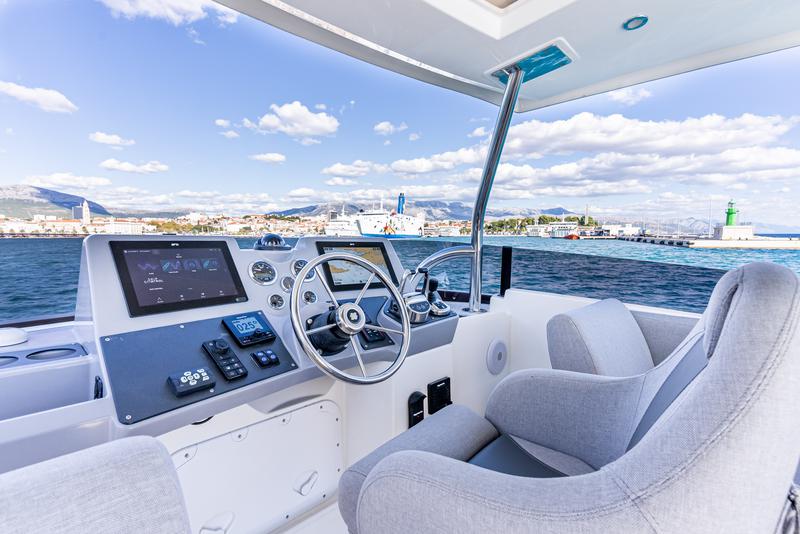 Book yachts online - motorboat - Swift Trawler 48 - TABITA - rent