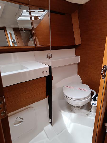 Book yachts online - sailboat - Sun Odyssey 410 - Nerea - rent