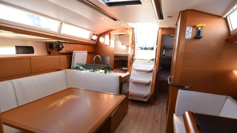 Book yachts online - sailboat - Sun Odyssey 419 - Eulimene - rent
