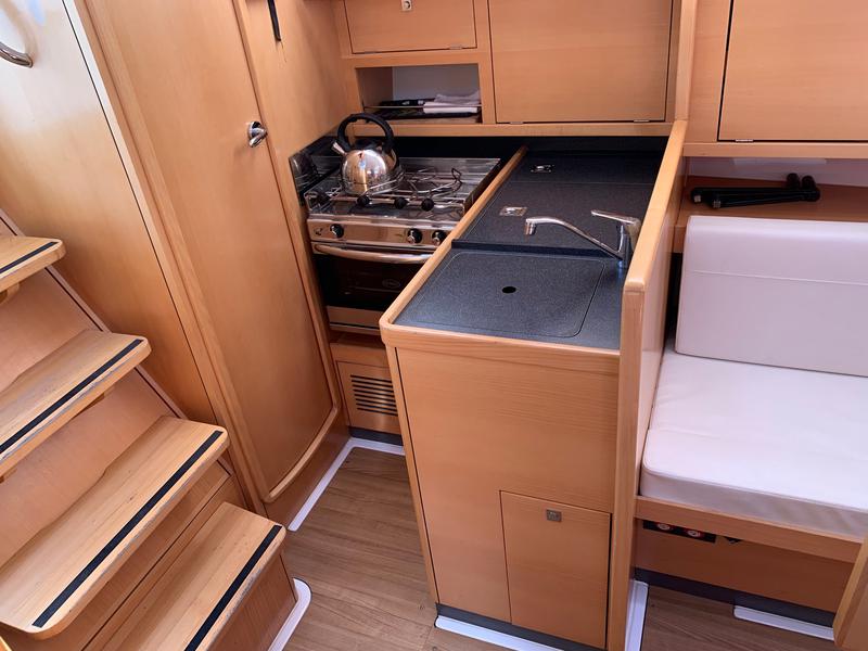 Book yachts online - sailboat - Sun Odyssey 319 - Amathea - rent