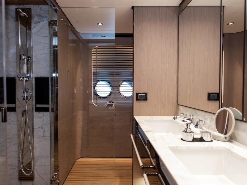 Book yachts online - motorboat - Azimut Grande 27 Metri - Dawo - rent