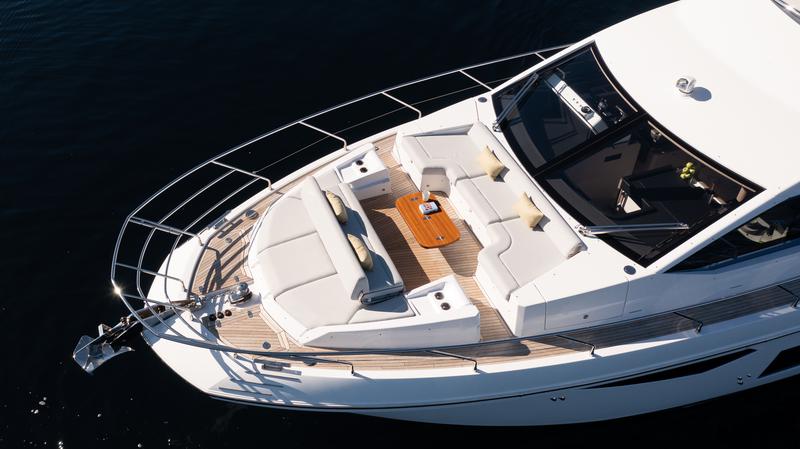 Book yachts online - motorboat - Azimut 60 Fly - Alibaba - rent