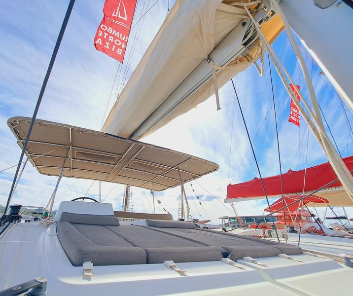 Book yachts online - catamaran - LAGOON 450 - LLUNA - 6-BI-3-62-21 - rent