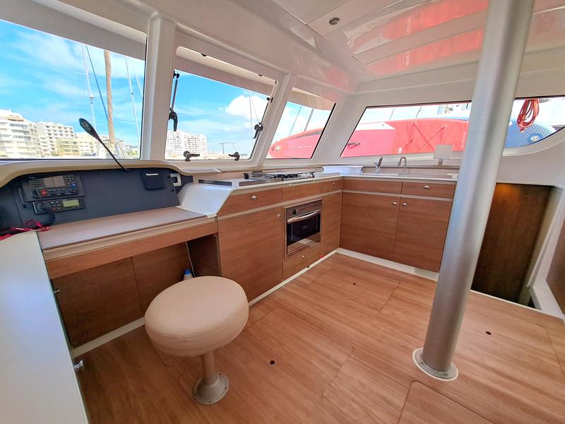 Book yachts online - catamaran - BALI CATSPACE - LA BOHEME Num. Registro 1046/2020 - rent